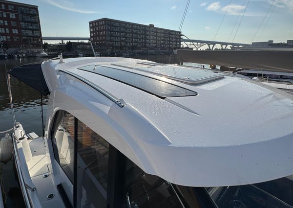 Beneteau Antares 9 image