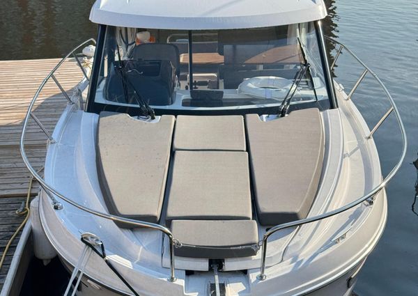 Beneteau Antares 9 image