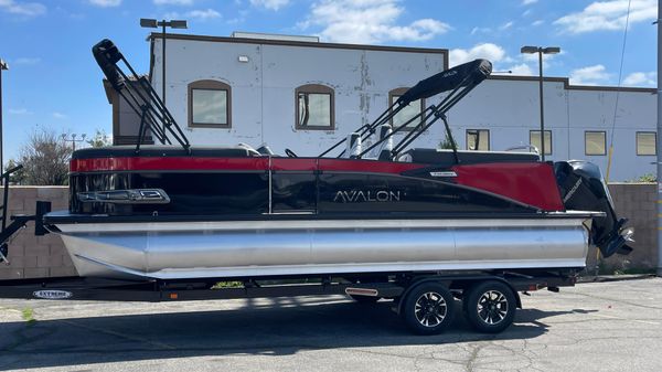 Avalon 2385 CATALINA QL