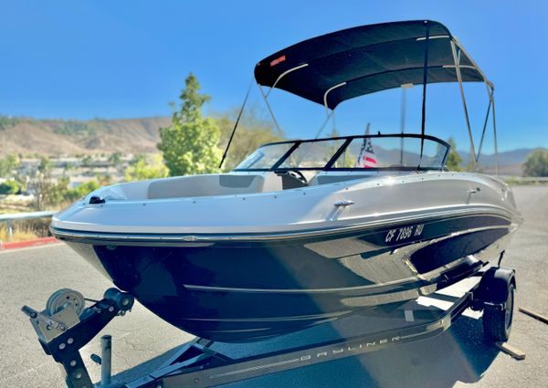 Bayliner VR5-BOWRIDER-I-O image