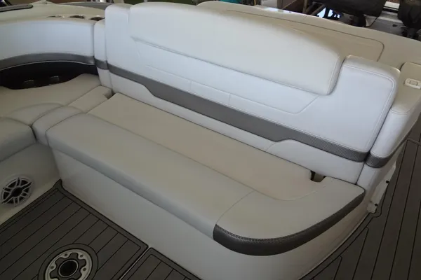 Formula 400 Super Sport image