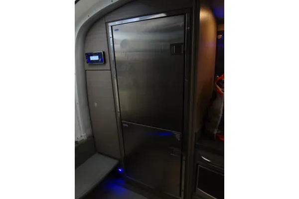 Formula 400 Super Sport image