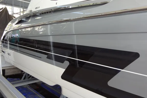 Formula 400 Super Sport image