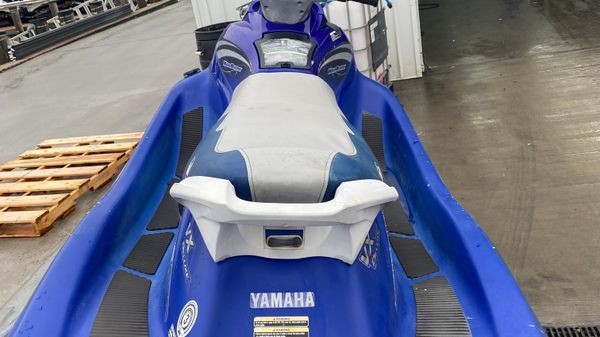 Yamaha WaveRunner VX Deluxe 
