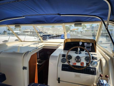 Mainship 34 PILOT image