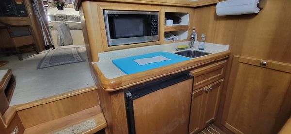 Mainship 34 Trawler image