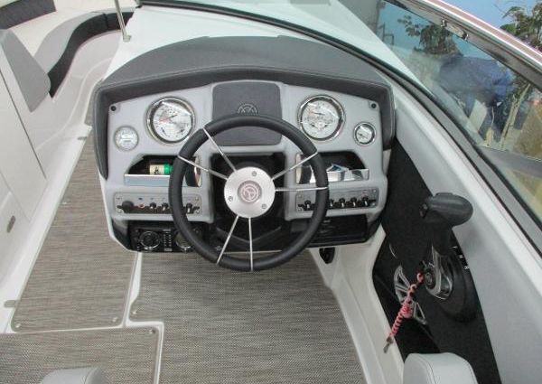 Cruisers-sport-series 238-BOW-RIDER image