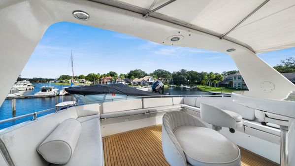 Hatteras 70 Cockpit Motor Yacht image