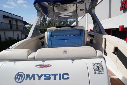 Mystic Powerboats M4200 image