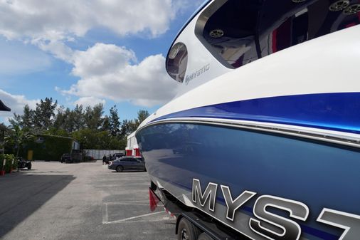 Mystic Powerboats M4200 image