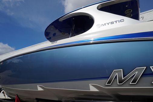 Mystic Powerboats M4200 image