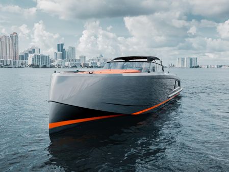 Vanquish Yachts VQ45 image