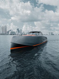 Vanquish Yachts VQ45 image