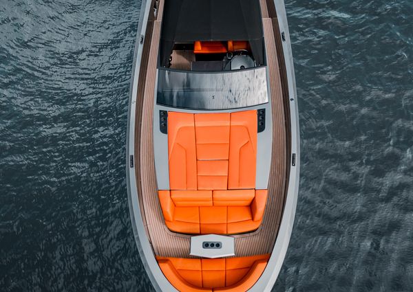 Vanquish Yachts VQ45 image