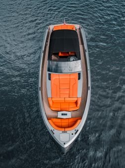 Vanquish Yachts VQ45 image