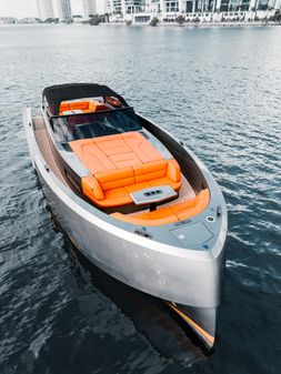 Vanquish Yachts VQ45 image