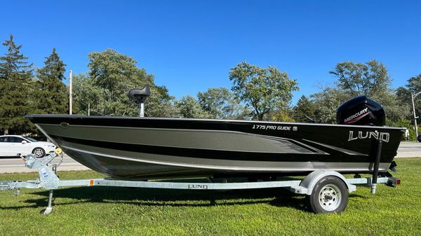 Lund 1775 Pro Guide