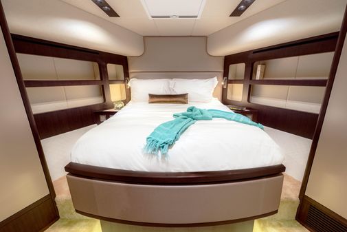 Majesty 62M image