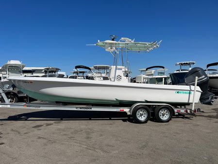 Contender 25 Bay image