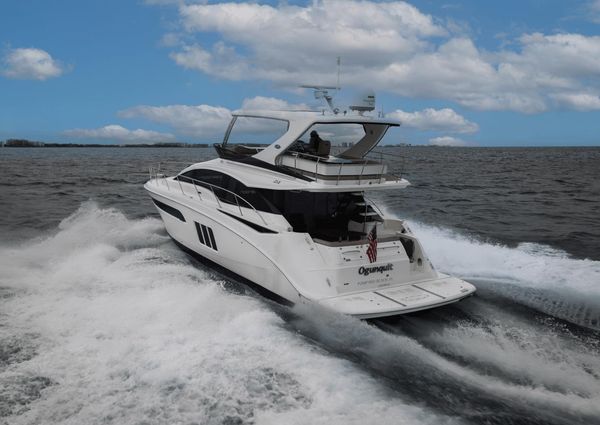 Sea Ray 510 Fly image