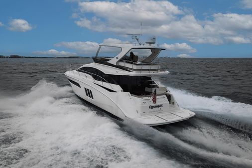 Sea Ray 510 Fly image