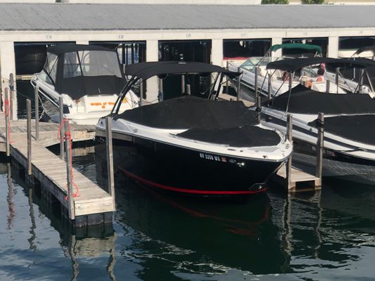 Monterey 258SS - main image