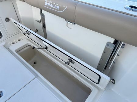 Boston-whaler 285-CONQUEST image