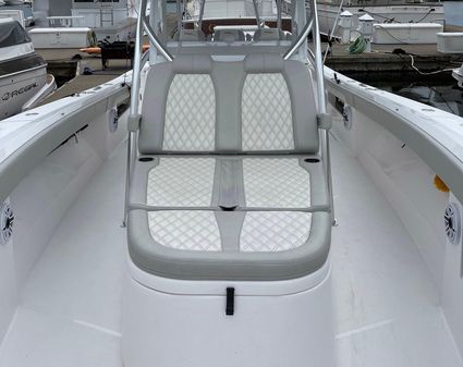 Front Runner 39 Center Console image