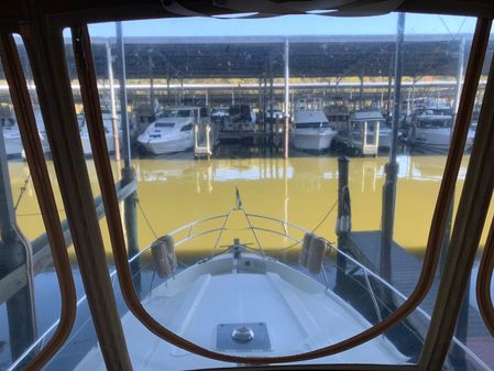 Silverton 362 Sedan Cruiser image