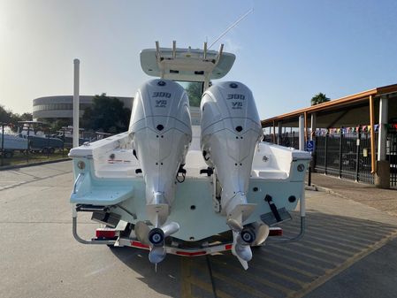 Everglades 273-CENTER-CONSOLE image