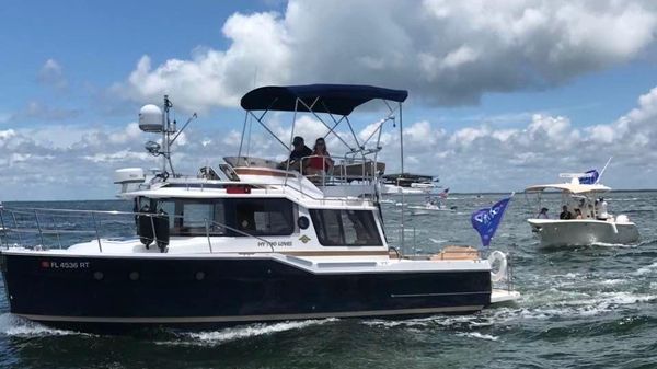 Ranger Tugs R-29CB