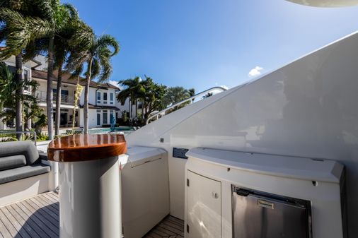 Sunseeker Predator 82 image