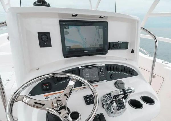 Boston Whaler 320 Outrage image