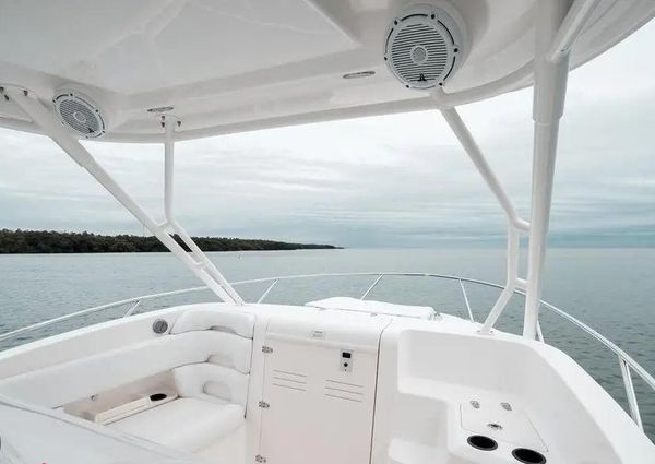 Boston Whaler 320 Outrage image