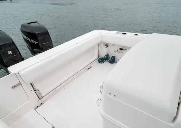 Boston Whaler 320 Outrage image