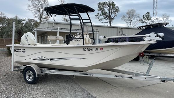 Carolina Skiff 198 DLV