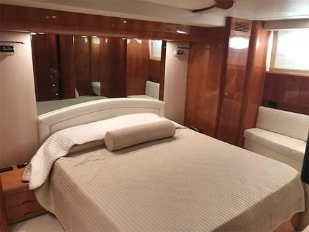 Uniesse Flybridge 72 image