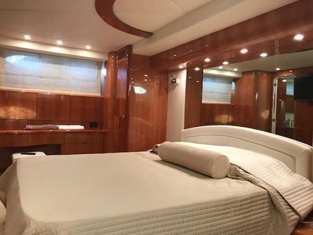 Uniesse Flybridge 72 image