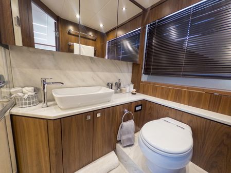 Sunseeker Predator 74 image