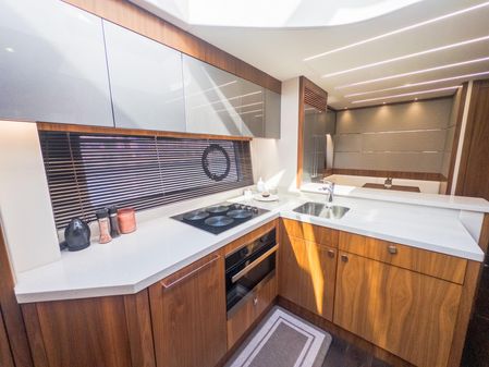 Sunseeker Predator 74 image