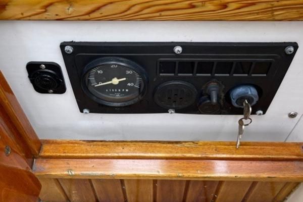 Herreshoff BUZZARDS-BAY-25-K-CB-SLOOP image