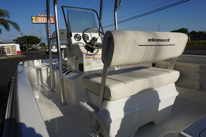 2018 Bayliner Element F18 Visalia, California - Hans Boat 