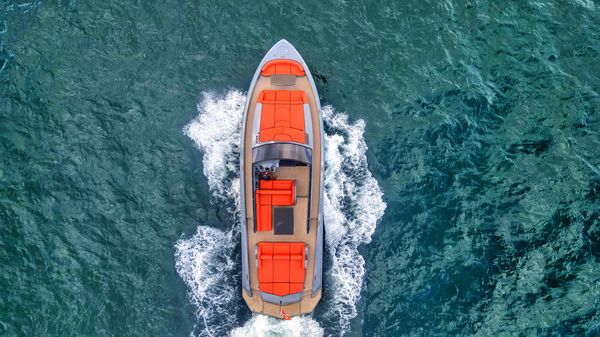 Vanquish Yachts 54