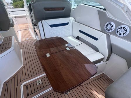 Tiara Yachts 34 LX image