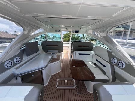 Tiara Yachts 34 LX image