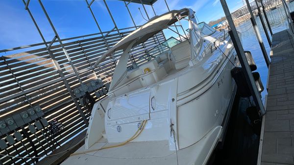 Cruisers Yachts 4270 Esprit 