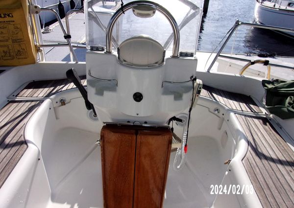 Beneteau 393 image