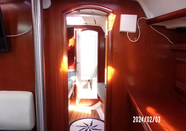 Beneteau 393 image