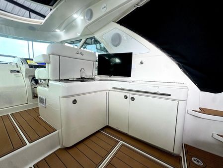 Sea Ray 450 Sundancer image