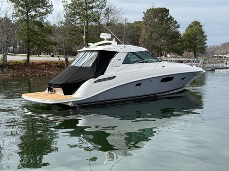 Sea Ray 450 Sundancer image